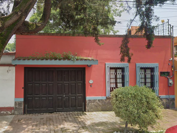 CASA EN VENTA EN CALLE VICENTE GUERRERO COLONIA DEL CARMEN COYOACAN CDMX