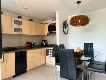 Apartamento en Venta en Loma del Esmeraldal, Envigado
