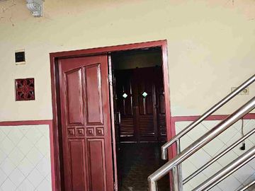 rumah murah luas 374 di jalan ranugrati sawojajar malang kota bangunan istimewa kokoh, garasi 2 mobil dekat jalan tol dan stasiun, kusen jati sangat kokoh
