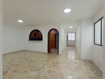 Casa comercial en Arriendo en Santa Monica, La America Medellín