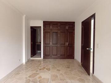 Casa comercial en Arriendo en Santa Monica, La America Medellín