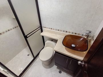 Casa comercial en Arriendo en Santa Monica, La America Medellín