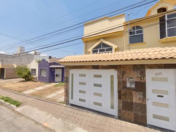 CASA EN VENTA EN RINCONADA LA MORENA, TULANCINGO DE BRAVO HIDALGO