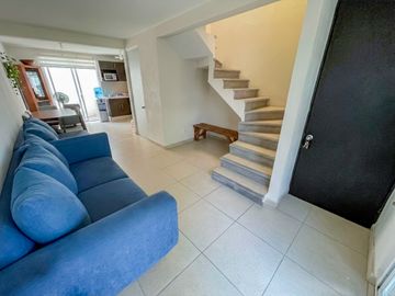 CASA CON ALBERCA Y AMENIDADES DEPORTIVAS EN CONJUNTO REAL SANTA FE II