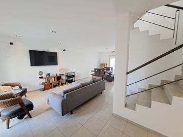 CASA VENTA BURGOS CUERNAVACA