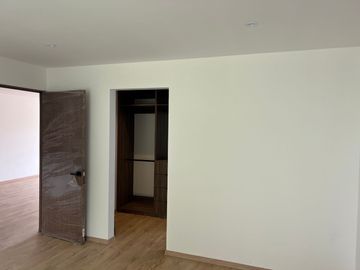 Departamento en venta en PUERTA GRANDE  Lomas del Río