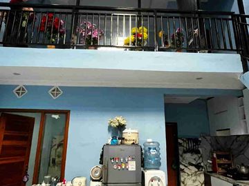 rumah 2 lantai komplek cibiru dekat kampus upi
