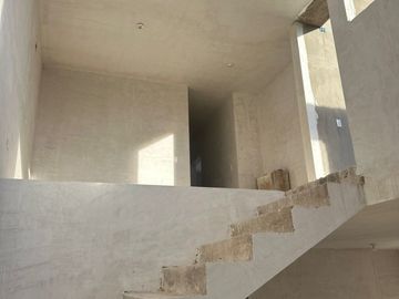 Casa en venta frente al lago en Altozano Residencial Hermosillo