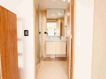 Harvard Suites Penthouse Unit 700 sqm