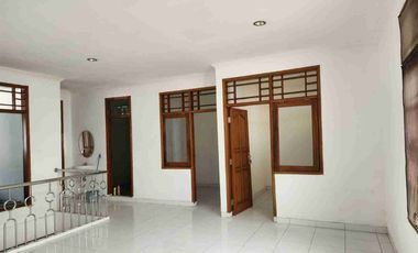 Jual rumah di komplek bulog jatiwarna bekasi
