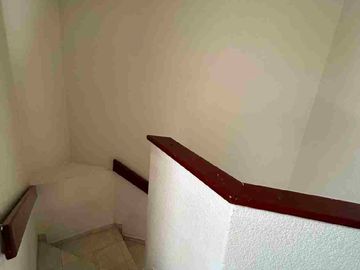 CASA EN VENTA A UNOS PASOS DEL FRACC CAMPESTRE MUY CERCA DEL DORADO Y BLVD RIO SANTIAGO