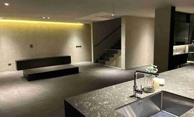 Brand New House in Highlands Pointe Terraces 4br Uniquely designed House