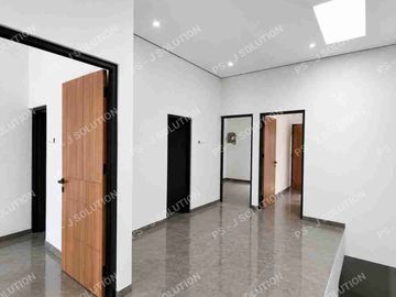 RUMAH DIBELAKANG RS PERSAHABATAN STRATEGIS