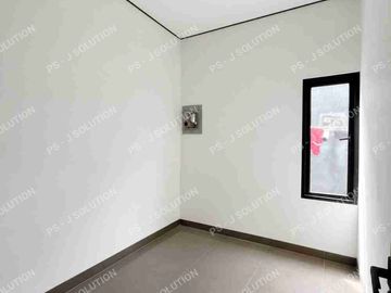RUMAH DIBELAKANG RS PERSAHABATAN STRATEGIS