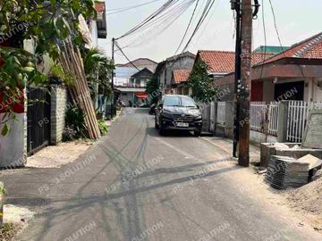 RUMAH DIBELAKANG RS PERSAHABATAN STRATEGIS