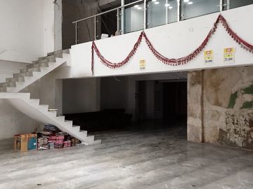 Sewa Ruang Usaha 2 Lantai Strategis di Pusat Kota Jl. Solo, Klitren, Gondokusuman, Yogyakarta