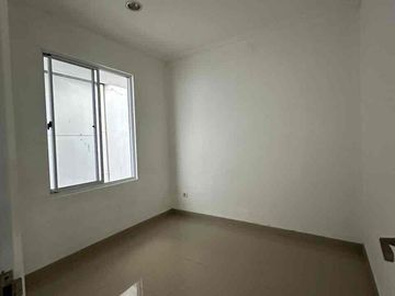 Rumah Cluster 2 Lantai Siap Huni dekat kolam renang dan club house di Grand Galaxy Bekasi
