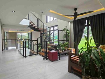 Highland Pointe 2 House with swimming Pool