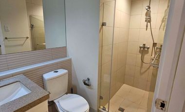 AYALA SENTA CONDOMINIUM 37 SQM 1BEDROOM FURNISHED CLEAN TITLE FOR SALE IN MAKATI CITY