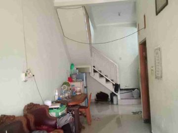 Rumah Murah 2 Lantai siap Huni di Perum Wisma Tropodo, Waru, Sda