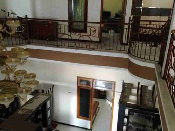 Rumah Mewah 2 Lantai Full Perabotan Lokasi Sidotopo Wetan Kenjeran Surabaya