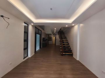 Modern Elegant Townhouse for Sale in Cubao near Araneta Center-MD