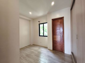 Modern Elegant Townhouse for Sale in Cubao near Araneta Center-MD