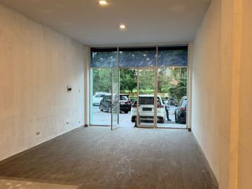 Ruko Metro Pantai Indah Kapuk 4,5x15 67,5m2 4LT Hadap Jalan Raya