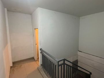 Ruko Metro Pantai Indah Kapuk 4,5x15 67,5m2 4LT Hadap Jalan Raya