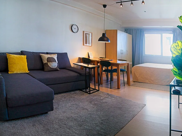 Beautiful Furnished Studio Unit for Sale at BGC, Fort Bonifacio, Taguiig City