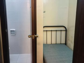 For Rent: 2BR Unit w/ Balcony in Trion Tower 3 BGC for 85k per mos!