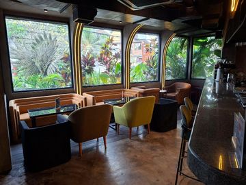 DI SEWAKAN EX RESTO DI UBUD BALI AREA PARIWISATA