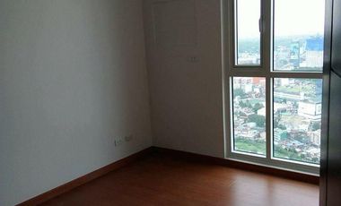 RENT TO OWN condo for SALE inRobinsons Pioneer Axis Residences Mandaluyong Studio unit near , Cybergate 3, Robinsons Pioneer, Ortigas, SM Light