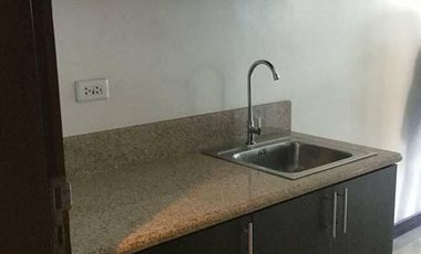RENT TO OWN condo for SALE inRobinsons Pioneer Axis Residences Mandaluyong Studio unit near , Cybergate 3, Robinsons Pioneer, Ortigas, SM Light