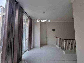 Dijual Rumah di Discovery Residences Bintaro Jaya Sektor 9.