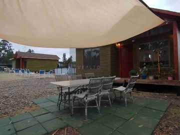Parcela con 2 cabañas equipadas en Algarrobo Norte