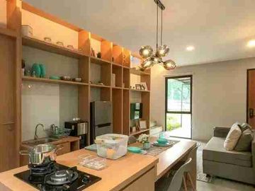 Dijual Rumah dalam cluster di Grand Wisata. full Furnished