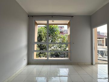 DIJUAL RUMAH BAGUS 2 LANTAI FULL HADAP BARAT DAYA DI AZALEA GADING SERPONG