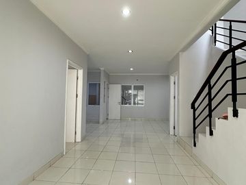 DIJUAL RUMAH BAGUS 2 LANTAI FULL HADAP BARAT DAYA DI AZALEA GADING SERPONG