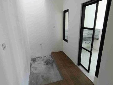 Dijual Rumah Kotak Darmo Harapan Indah
