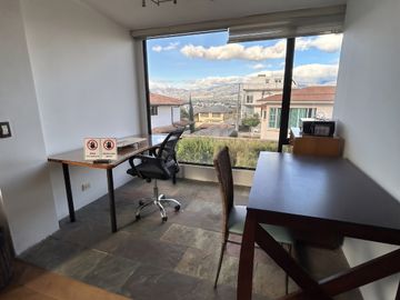 Habitación de arriendo en Cumbaya, cerca a la USFQ