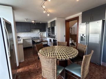 Habitación de arriendo en Cumbaya, cerca a la USFQ