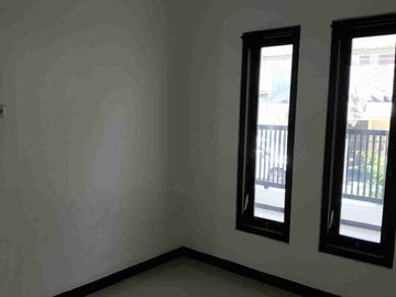 Disewakan rumah Manyar Siap huni, minimalis dekat Stesia, ITS, Petra ,