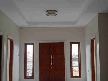 New Rumah  2 Lantai Model Europe Lokasi Cipinang muara jakarta timur
