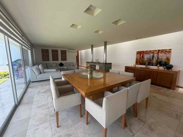 SE VENDE CASA EN PEDREGAL FASE I