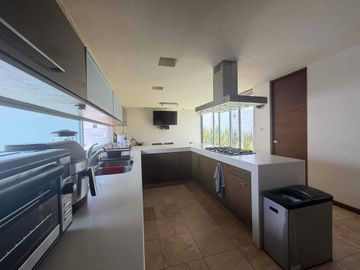 SE VENDE CASA EN PEDREGAL FASE I