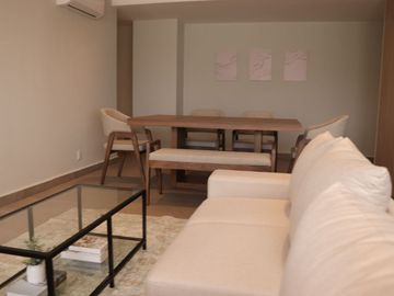 RENTA DEPA AMUEBLADO EN MIRAVISTA $30,000