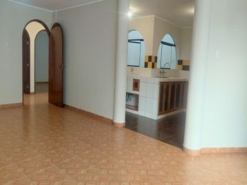 Alquiler LA MOLINA - Dpto de 2 dormit con INTERNET incluído - Urb. GIRASOLES