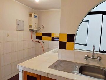 Alquiler LA MOLINA - Dpto de 2 dormit con INTERNET incluído - Urb. GIRASOLES