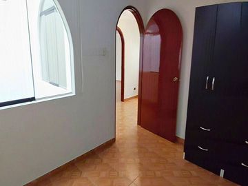 Alquiler LA MOLINA - Dpto de 2 dormit con INTERNET incluído - Urb. GIRASOLES
